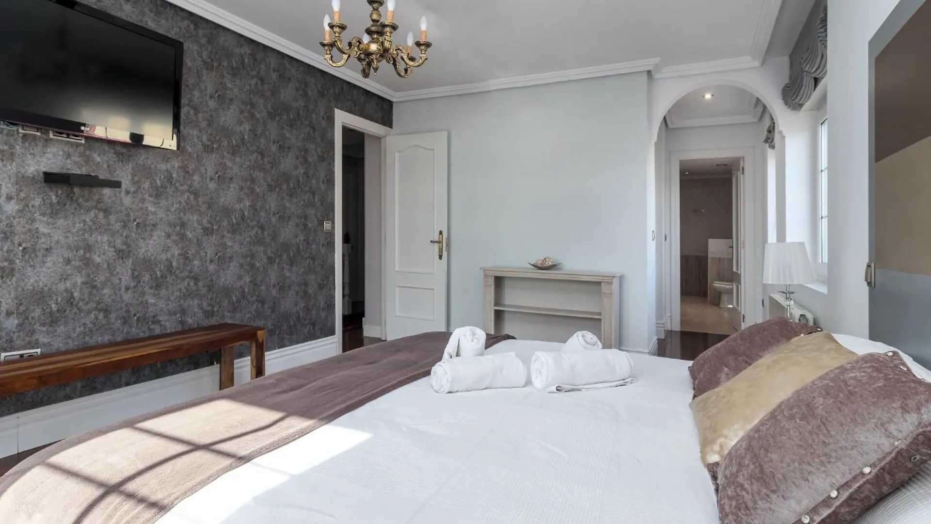 Espectacular Chalet Con Piscina Villa Soto de la Marina Holiday home